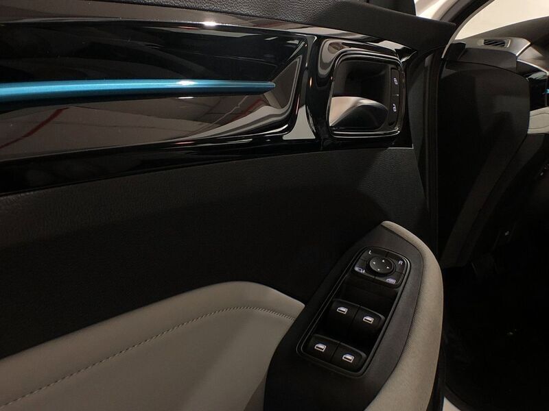 Usado MG MG5 EV Luxury 130 kW (177 CV) 2022 Blanco Familiar