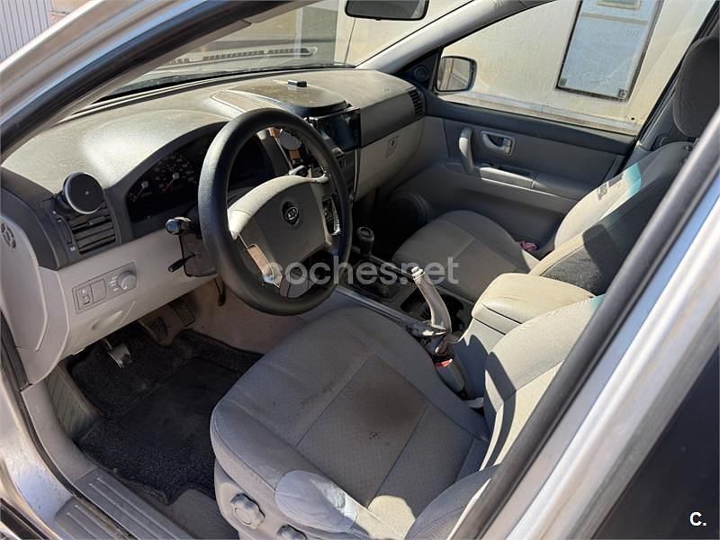 Usado Kia Sorento EX 140 CV (102 kW) 2005 Gris / plata SUV