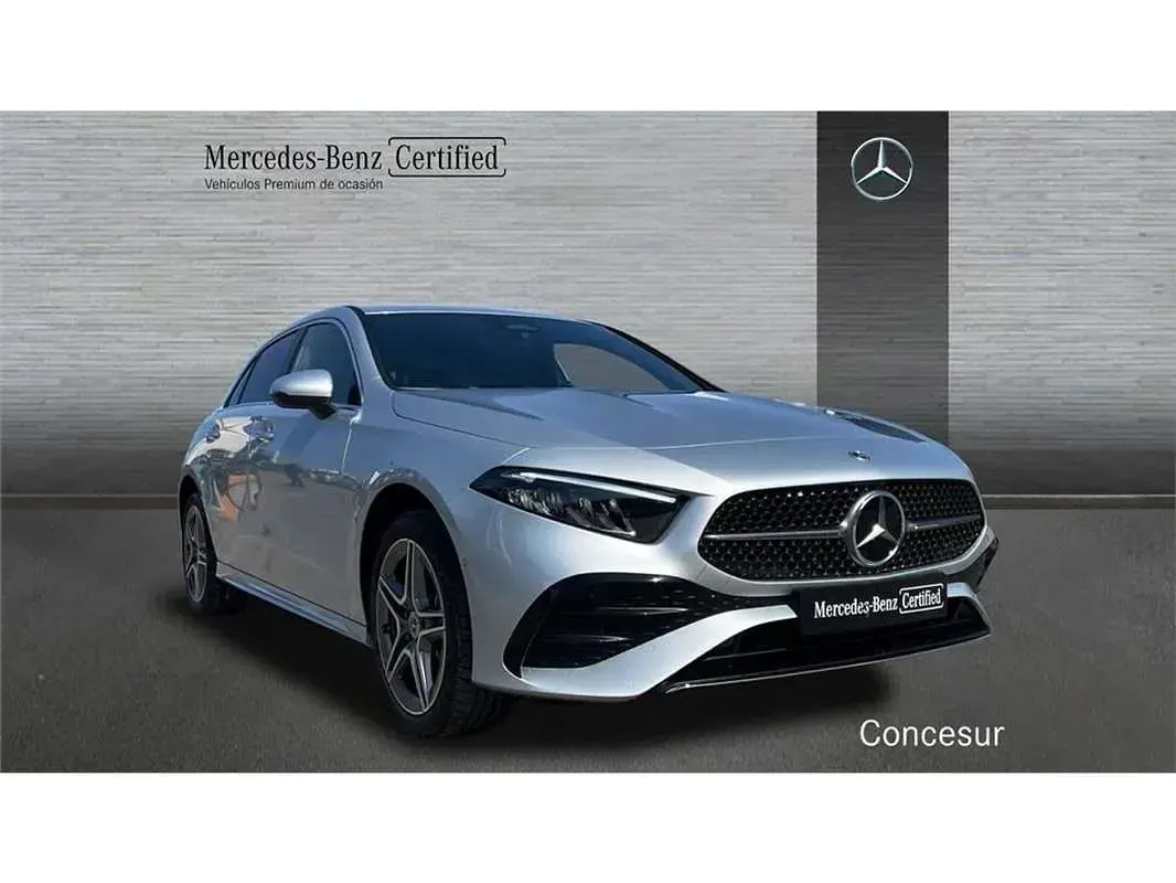 Usado Mercedes A200 163 CV (119 kW) 2024 Plata Berlina