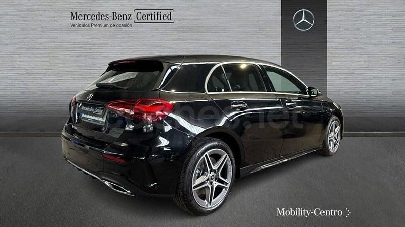 Usado Mercedes A250 AMG line 218 CV (160 kW) 2025 Negro cosmos Berlina
