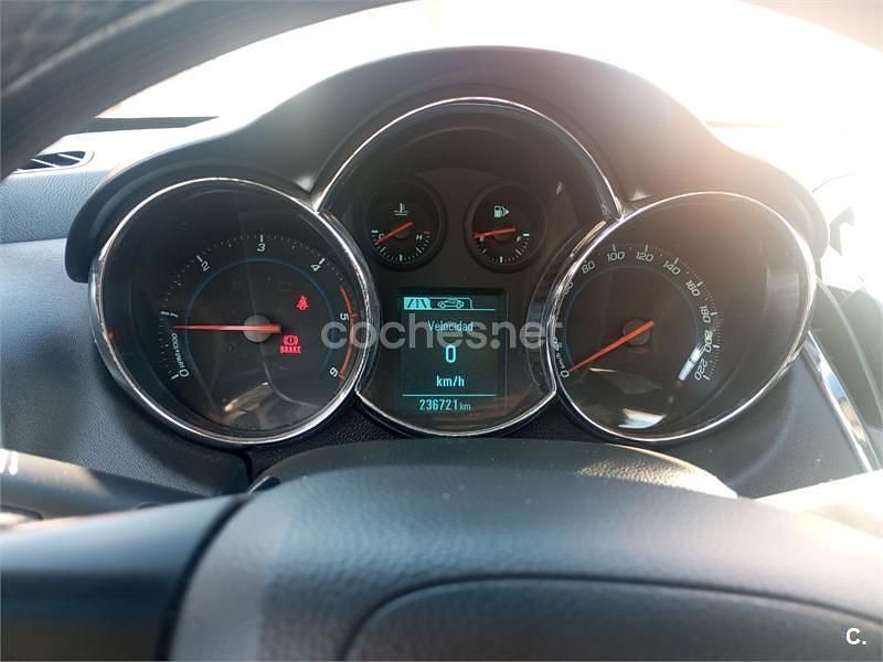 Usado Chevrolet Cruze LTZ 163 CV (119 kW) 2014 Negro Berlina