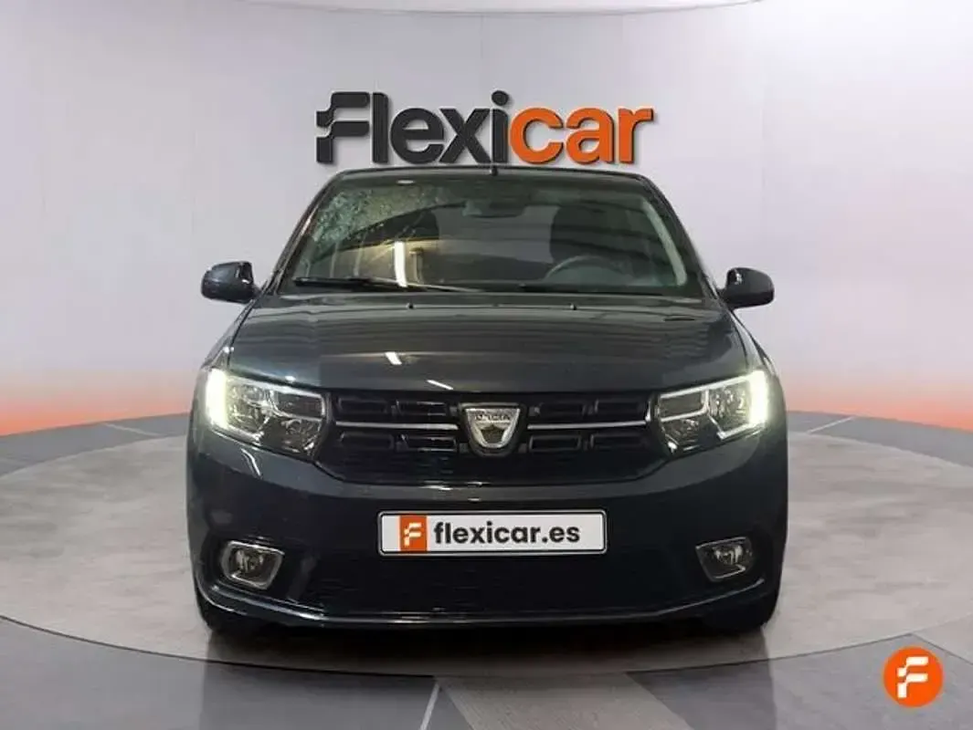 Używany Dacia Sandero Comfort 90 KM (66 kW) 2019 Niebieski Hatchback