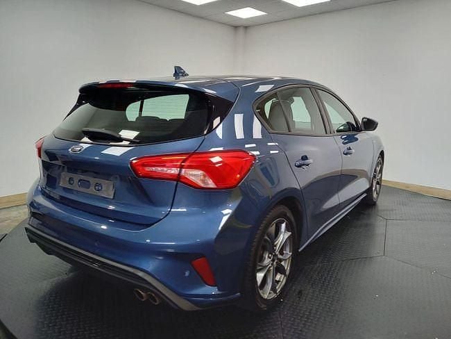 Usado Ford Focus Business Edition 121 CV (88 kW) 2020 Azul Berlina