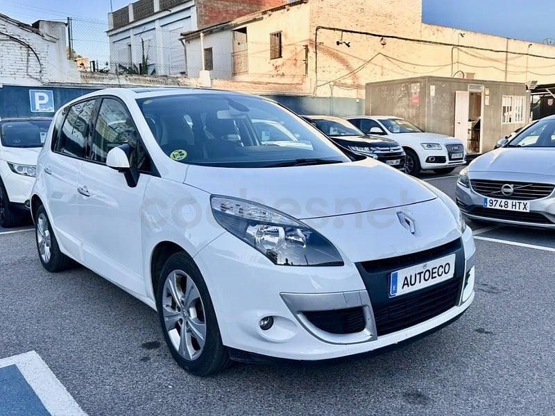 Usado Renault Scénic III Dynamique 130 CV (95 kW) 2012 Blanco Monovolumen