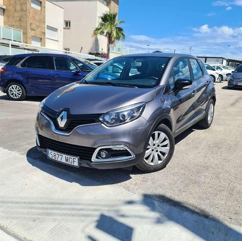 Usado Renault Captur Life 90 CV (66 kW) 2015 Gris SUV