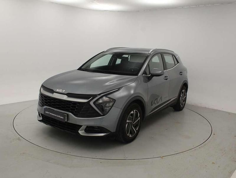Usado Kia Sportage 136 CV (100 kW) 2024 Gris / plata SUV