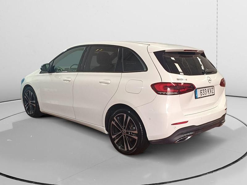 Usado Mercedes B180 116 CV (85 kW) 2019 Blanco Monovolumen