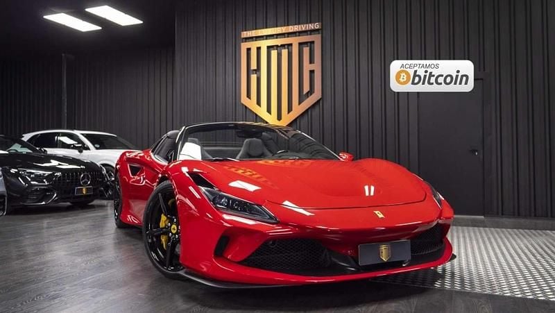Rojo Usado 2021 Ferrari F8 Coupe | 350.000 € - Imagen 1/4
