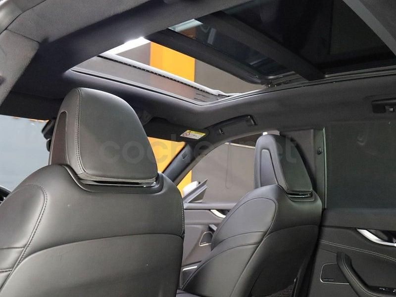 Usado Maserati Levante 430 CV (316 kW) 2019 Gris / plata SUV