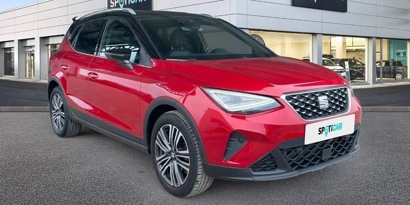 Usado Seat Arona Xperience 110 CV (80 kW) 2023 Rojo SUV