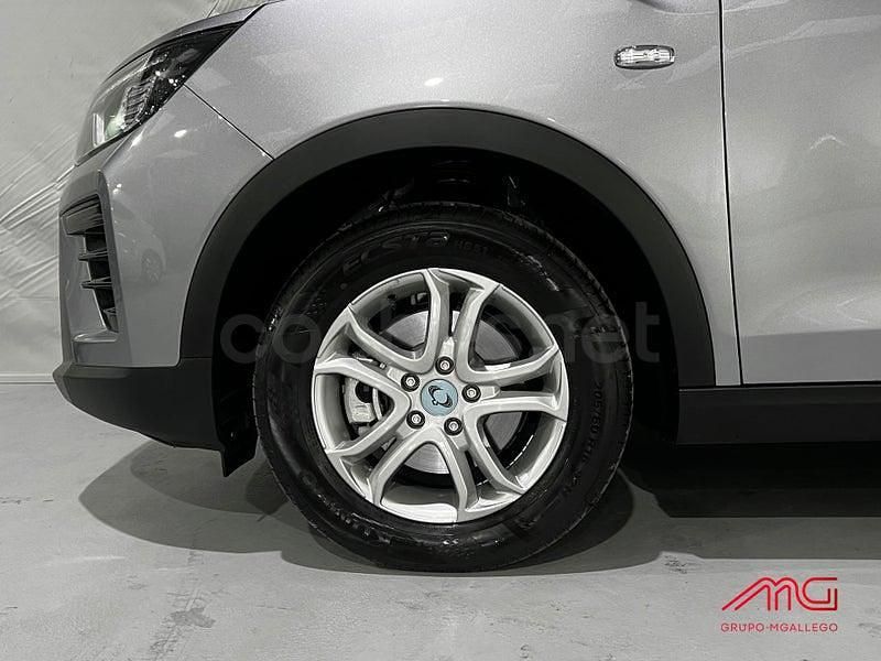 Usado Ssangyong (KGM) Tivoli 135 CV (99 kW) 2025 Gris / plata SUV