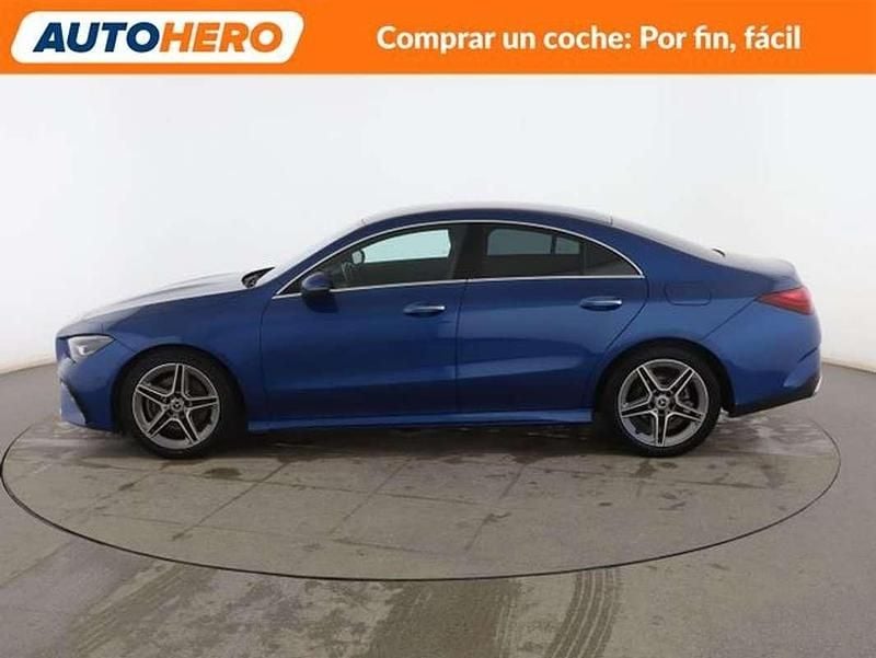 Usado Mercedes CLA200 AMG line 150 CV (110 kW) 2025 Azul Berlina