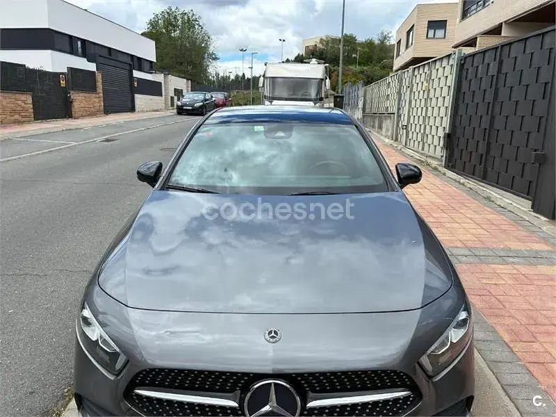 Usado Mercedes A200 156 CV (114 kW) 2019 Blanco Berlina
