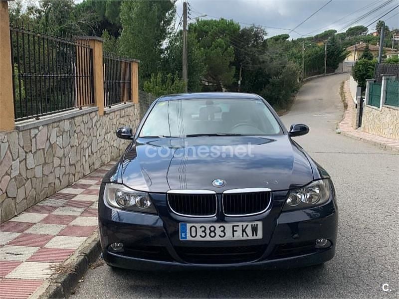 Azul Usado 2007 BMW 318 Berlina | 4800 € (Buen precio) - Imagen 1/4
