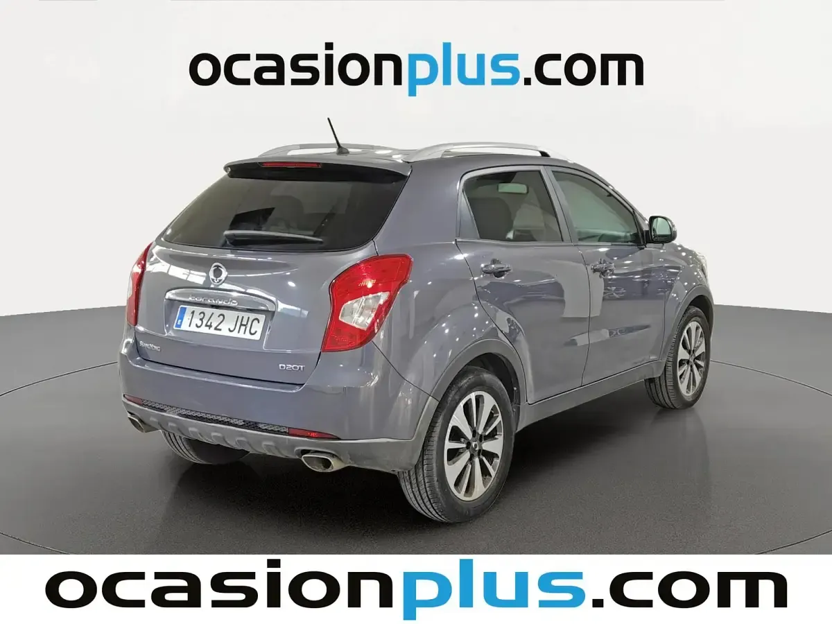 Usado SsangYong Korando Limited 150 CV (110 kW) 2015 Gris SUV