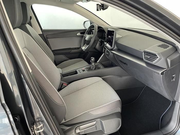 Usado Seat Leon Style 116 CV (85 kW) 2025 Gris Berlina