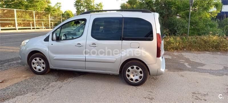 Gris / plata Usado 2015 Peugeot Partner Tepee Monovolumen | 6650 € (Super precio) - Imagen 1/4