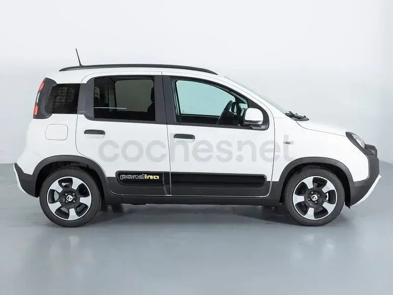 Nuevo Fiat Panda Cross Cross 65 CV (47 kW) 2026 Blanco Utilitario