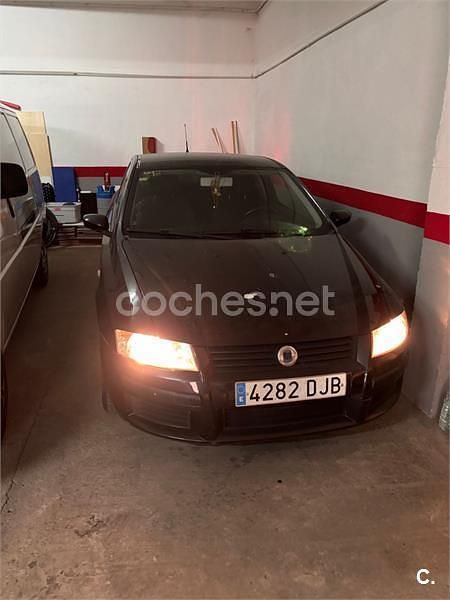 Usado Fiat Stilo Dynamic 115 CV (84 kW) 2005 Negro Berlina