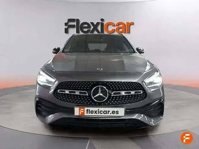 Usado Mercedes GLA200 163 CV (119 kW) 2022 Gris SUV