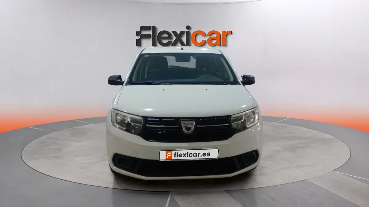 Usado Dacia Sandero Ambiance 75 CV (55 kW) 2018 Blanco Berlina