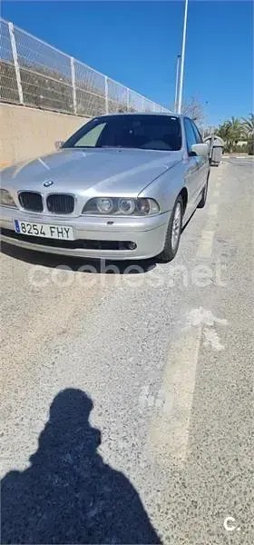 Usado BMW 530 Exclusive 193 CV (141 kW) 2001 Gris / plata Berlina