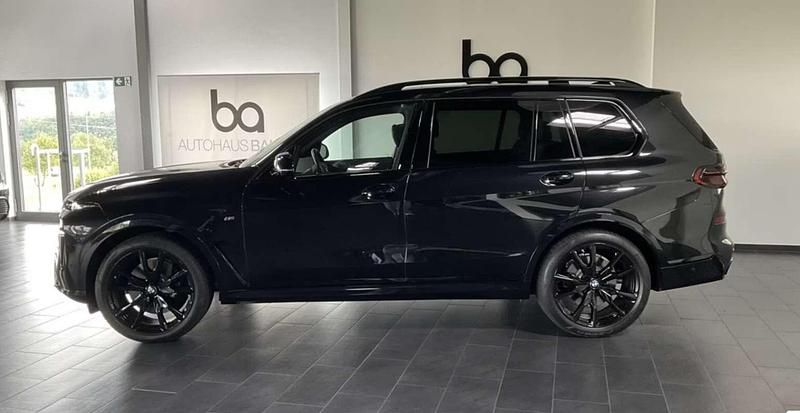 Usado BMW X7 M Sport 352 CV (258 kW) 2025 Negro SUV