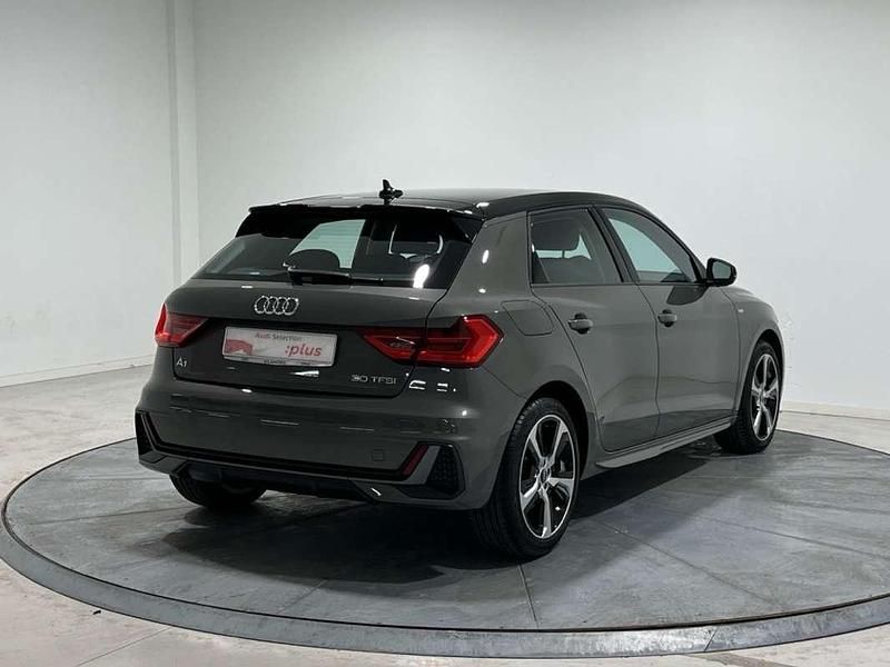 Usado Audi A1 Sportback 116 CV (85 kW) 2025 Gris Utilitario