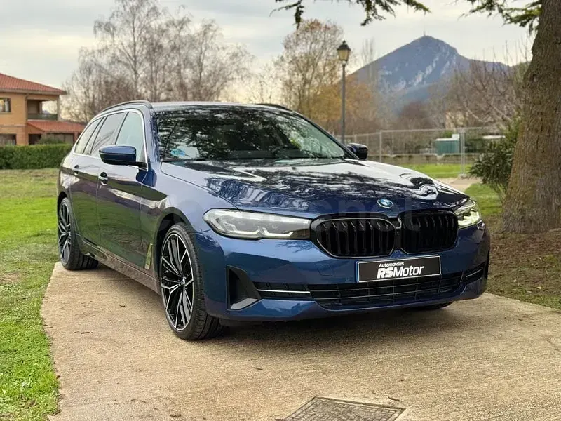 Usado BMW 520 Comfort Edition 190 CV (139 kW) 2023 Azul Familiar