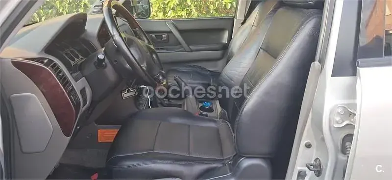 Usado Mitsubishi Montero 160 CV (117 kW) 2003 Gris / plata SUV