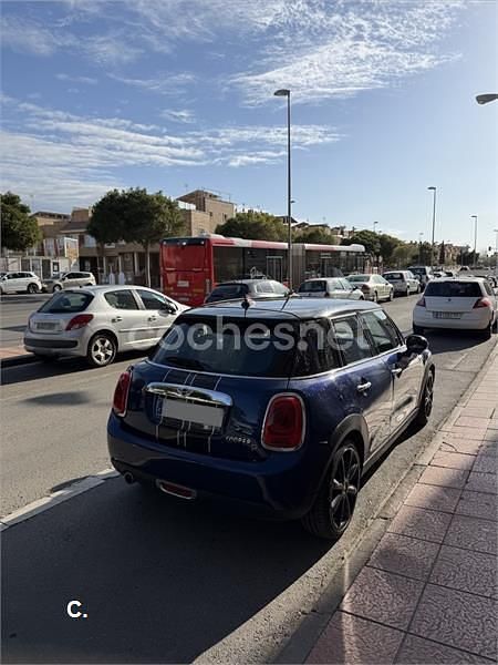 Usado Mini Cooper D 116 CV (85 kW) 2015 Azul Utilitario