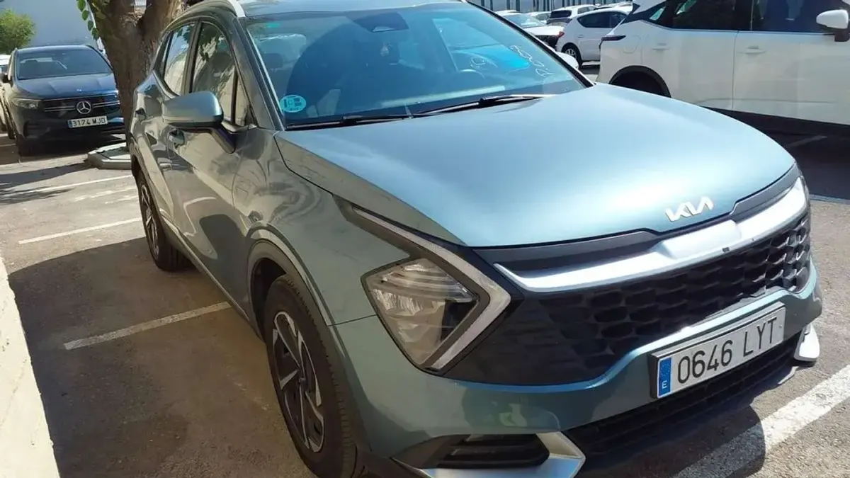 Usado Kia Sportage 152 CV (111 kW) 2022 Gris SUV