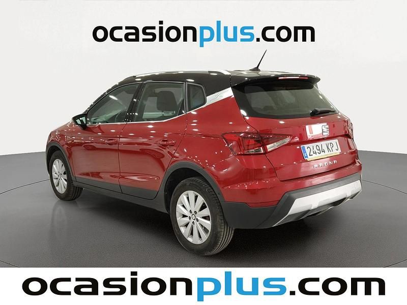 Usado Seat Arona Ecomotive 116 CV (85 kW) 2018 Rojo SUV