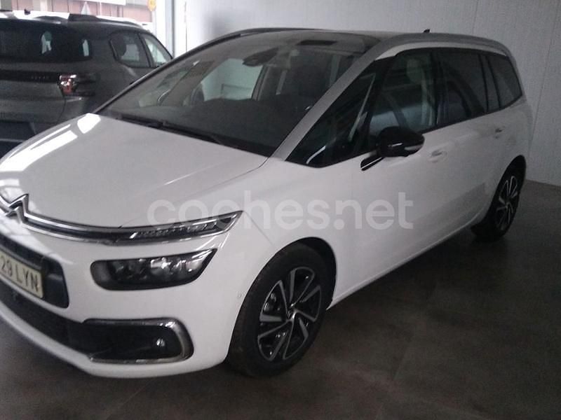 Usado Citroën C4 SpaceTourer Shine 130 CV (95 kW) 2022 Blanco Monovolumen