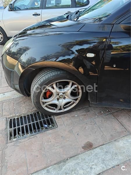 Usado Alfa Romeo MiTo Distinctive 120 CV (88 kW) 2009 Negro Utilitario
