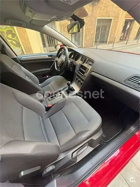 Usado VW Golf VII Sportline 150 CV (110 kW) 2016 Rojo Berlina