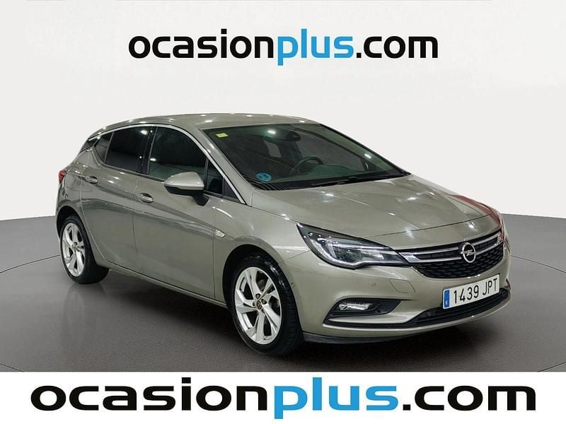 Usado Opel Astra Dynamic 110 CV (80 kW) 2016 Gris Utilitario