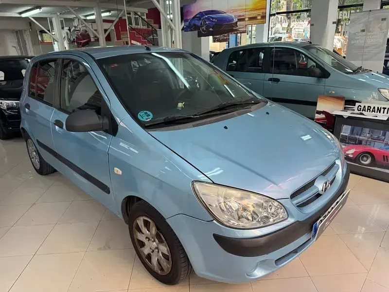 Usado Hyundai Getz 66 CV (48 kW) 2006 Azul Utilitario