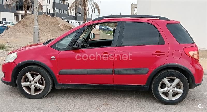 Usado Suzuki SX4 GL 90 CV (66 kW) 2009 Rojo SUV