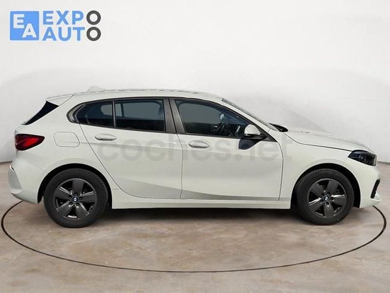 Usado BMW 118 Comfort Edition 136 CV (100 kW) 2023 Blanco Utilitario