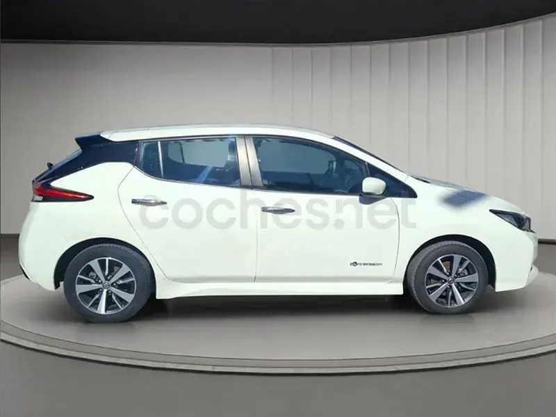 Gebraucht Nissan Leaf Acenta 110 kW (150 PS) 2019 Weiß Kleinwagen