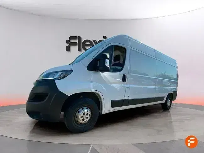 Usado Peugeot Boxer S 140 CV (102 kW) 2023 Azul Van