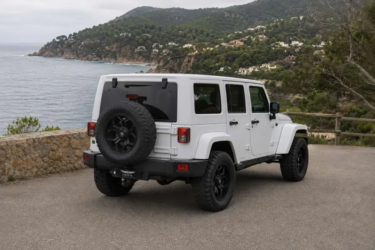 Usado Jeep Wrangler 200 CV (147 kW) 2018 Blanco SUV