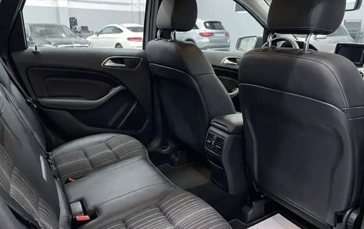 Brugt Mercedes B180 122 HK (89 kW) 2013 Grå MPV