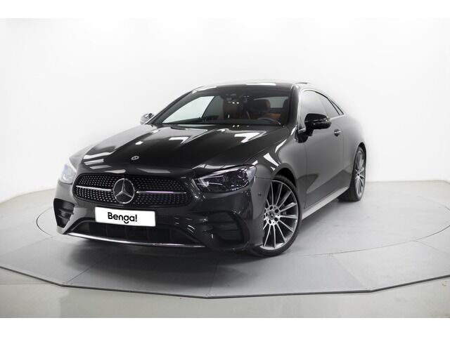 Gris Usado 2021 Mercedes E220 Coupe | 56.900 € - Imagen 1/4