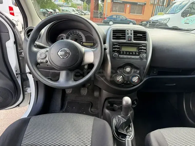 Usado Nissan Micra Acenta 80 CV (58 kW) 2015 Blanco Utilitario