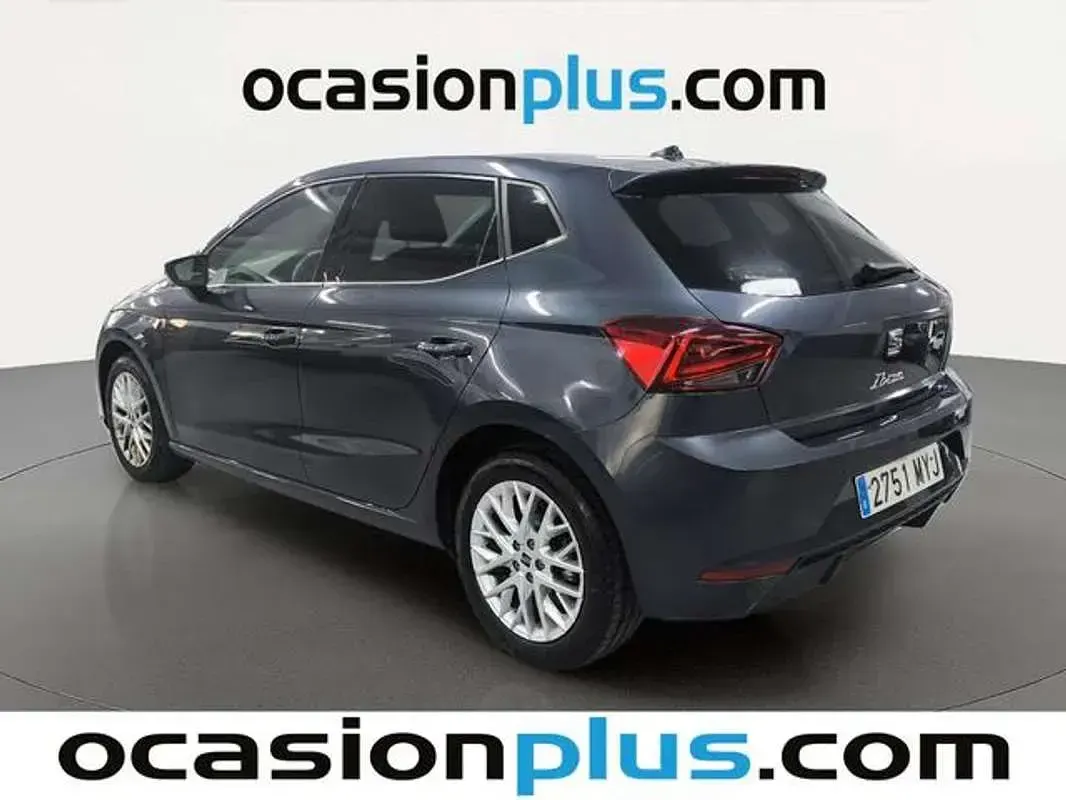 Usado Seat Ibiza XCELLENCE 116 CV (85 kW) 2025 Gris Utilitario