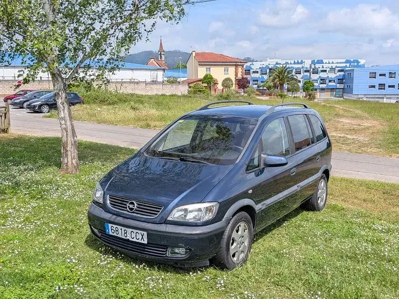 Usado Opel Zafira Design Edition 125 CV (91 kW) 2003 Azul Monovolumen