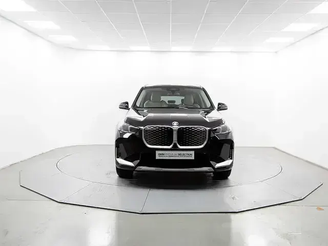 Usado BMW iX1 Comfort Edition 150 kW (204 CV) 2025 Negro SUV