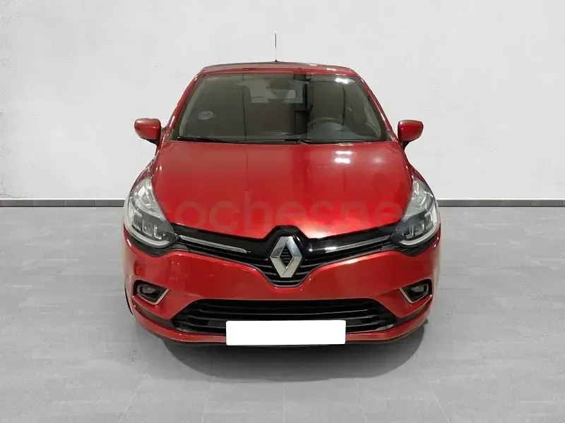 Usado Renault Clio IV Zen 90 CV (66 kW) 2019 Rojo Berlina